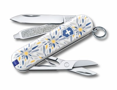Складной нож Victorinox CLASSIC LE "Alpine Edelweiss" 58мм/1сл/7функ/цветн/чехол /ножн Vx06223.L2109 122929 фото
