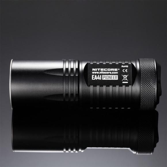 Ліхтар Nitecore EA41 (Cree XM-L2 U2, 1020 люмен, 8 режимів, 4xAA) 3424 фото